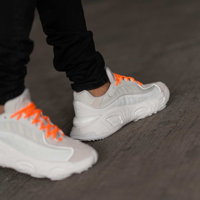 Оригинални мъжки обувки  ADIDAS ORIGINALS OZNOWA  размер  EU42