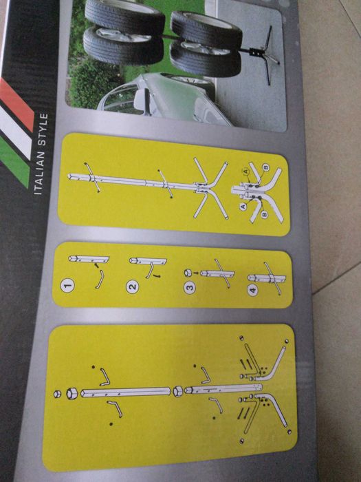 Suport metalic/ stativ depozitare/ prezentare roti 13 - 17"/ jante nou