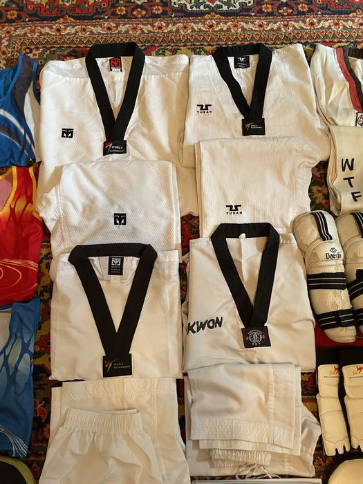 Продам аммуницию для таэквондо и бокса