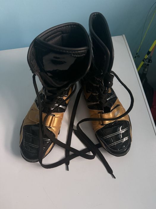 Продам обувь для бокса