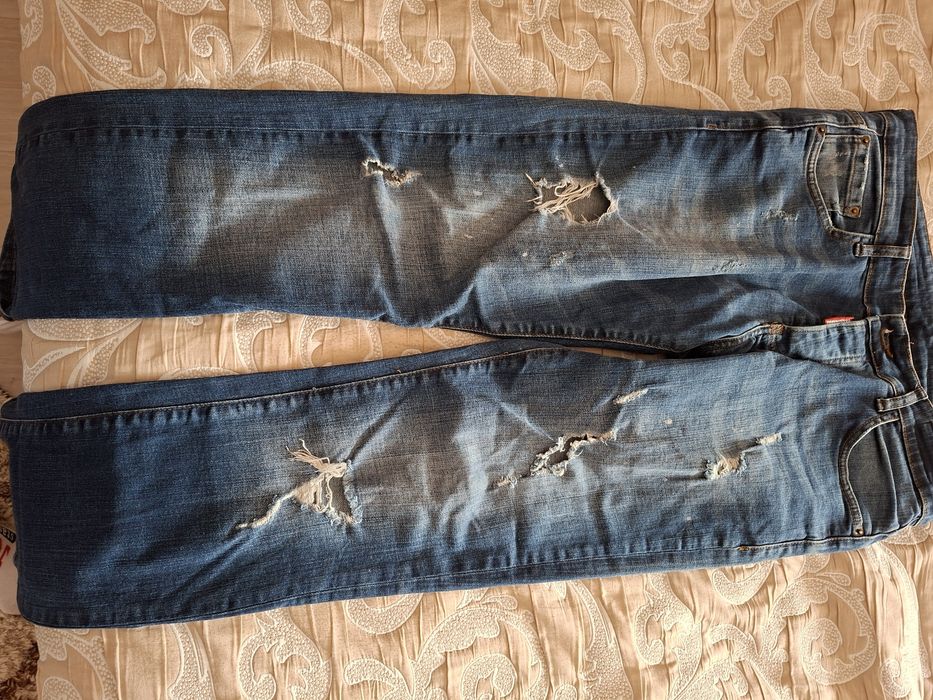 Мъжки дънки в отлично състояние