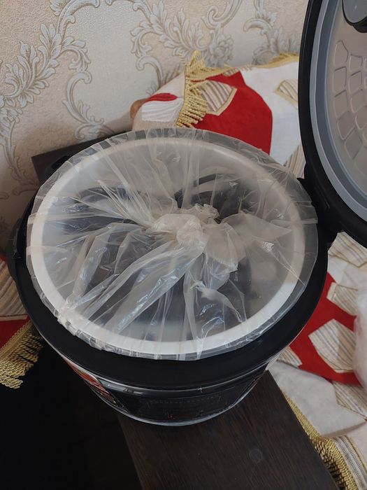 Мультиварка новая продам