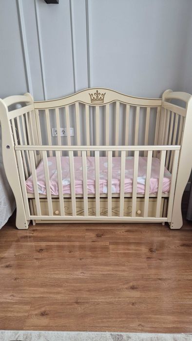 Кроватка для новорожденных
