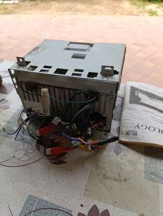 Продаётся автомагнитола