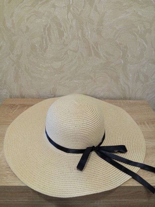 Шляпа соломенная женская