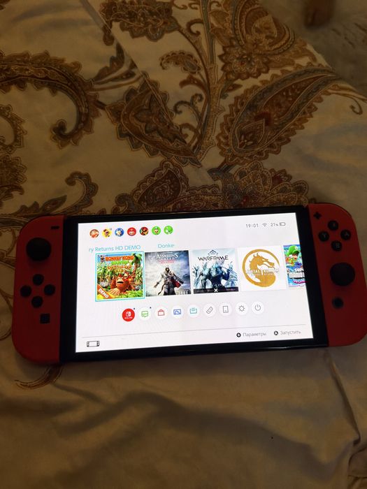 Nintendo switch red mario
