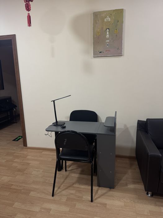 Сдам в аренду маникюрный стол