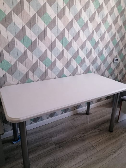 Обеденый стол 150 на 70