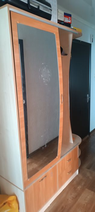 Прихожая вместительная