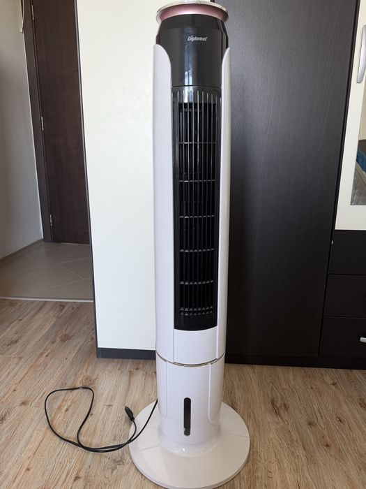 Система за охлаждане на въздух Diplomat DX-33TRC, 65W, кула LED, 3 L