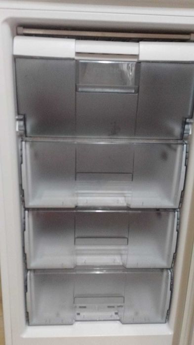 Congelator ARCTIC, cu 4 sertare, clasa A+