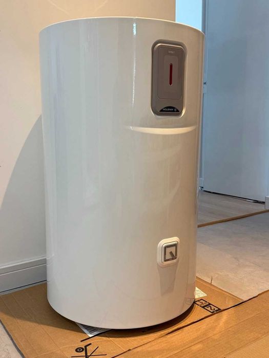 Продавам бойлер ARISTON Lydos 80Л гаранция до 2030г