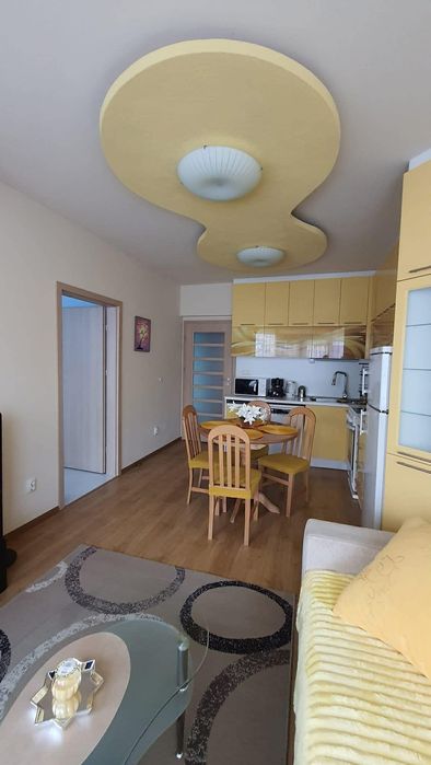 Тристаен апартамент под наем в ж.к. Лозенец, 2218854