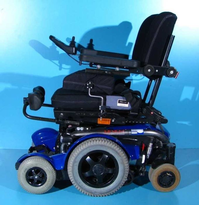 Carucior electric cu verticalizare Levo C3 - 10 km/h