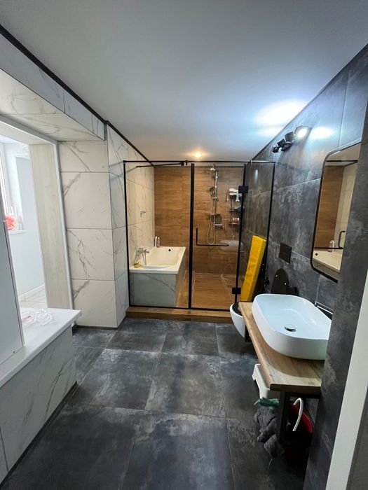 Продам 5 комнатную квартиру