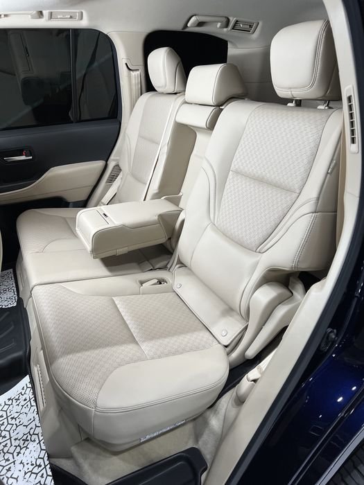 Toyota LC300 в Ташкенте