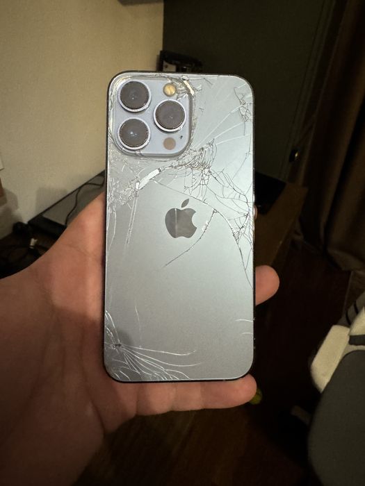 Продам iphone 13 pro