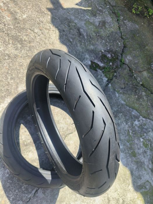 Нова Pirelli Rosso 2.  120/70/17
