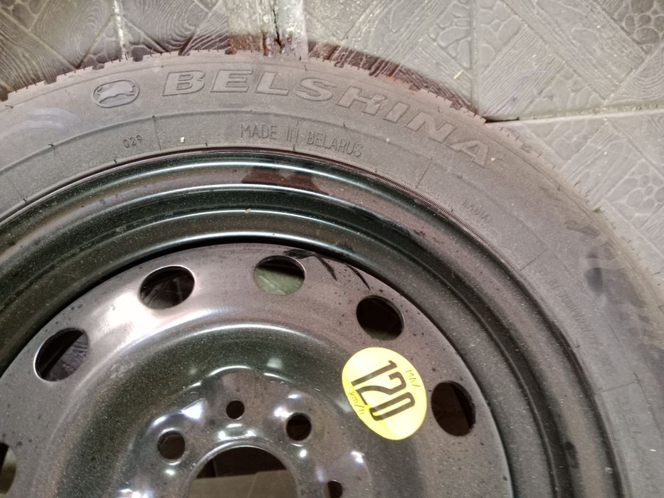 Продам резину и запаску r14 на lada