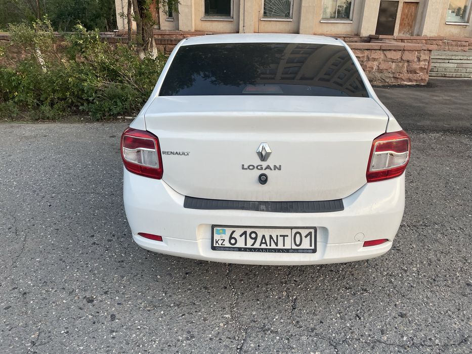 Рено логан 2015 года