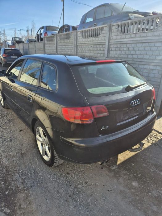 dezmembram audi a3 2.0 tdi quattro usa fata stanga/haion spate