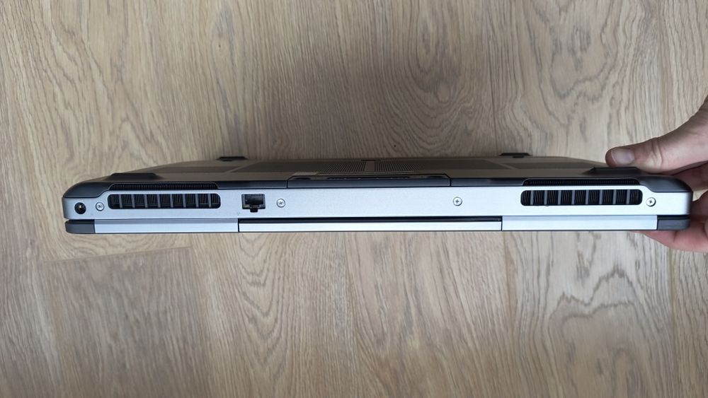 Dell Precision 7720, AZERTY