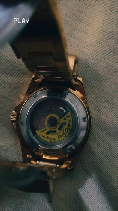 Vând Ceas Invicta  AURIU(Preț Fix)