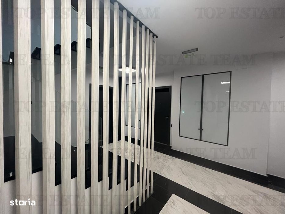 Apartament cu 3 camere si terasa, bloc Boutique, central, zona linist — fotografia 1