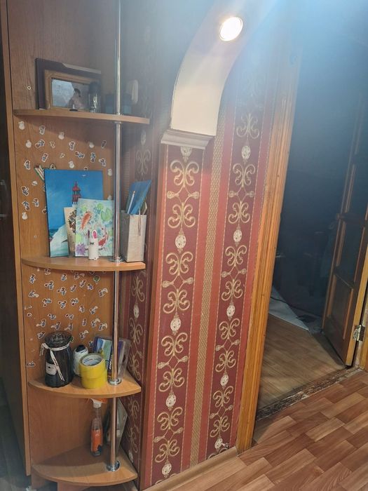 Шкаф трёхдверный