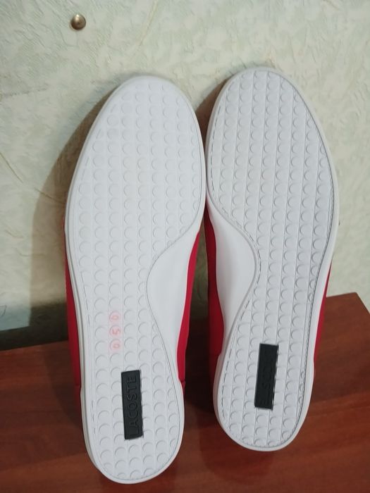 Красовка  LACOSTE жуда мустаҳкам США