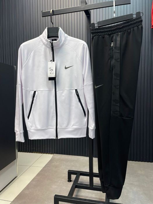 Уникален еластичен материал