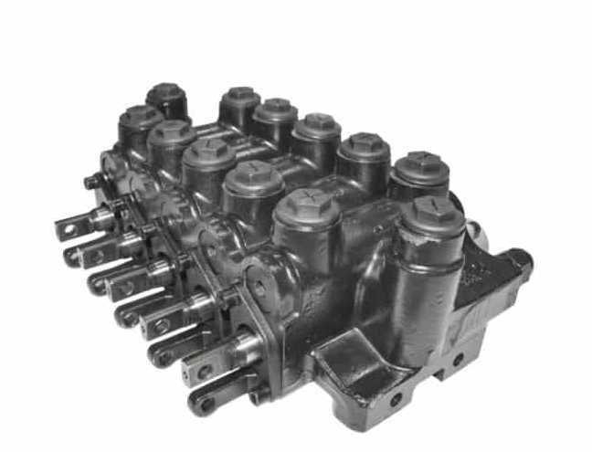 Distribuitor Hidraulic BOBCAT 753