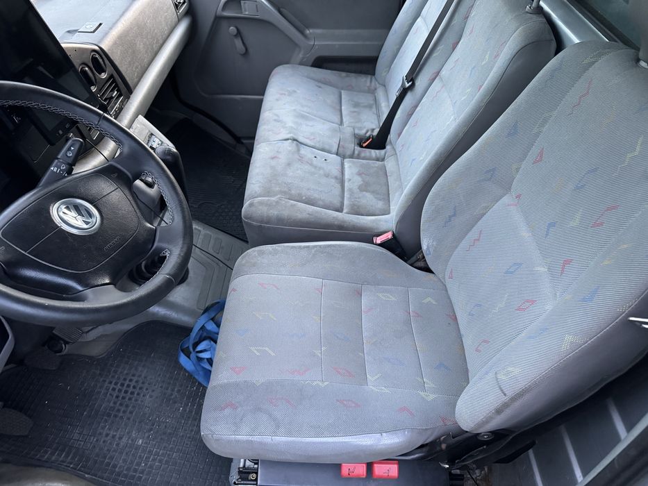 Vând Autoutilitară Volkswagen LT 35 2.5 TDI – Prelată și Cușetă Omologată