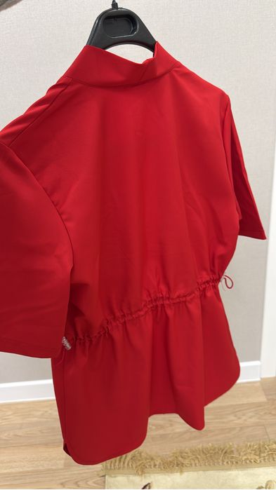 Продам красную мединцинскую форму