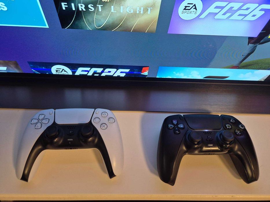 PlayStation 5 Disc Edition + 2 контролера