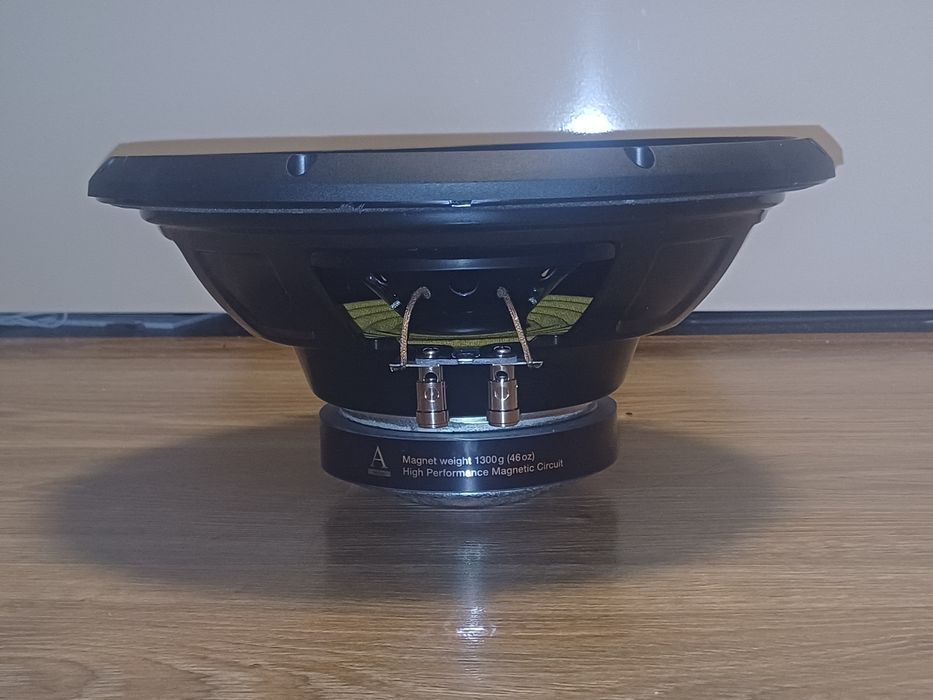 Бас говорител Pioneer