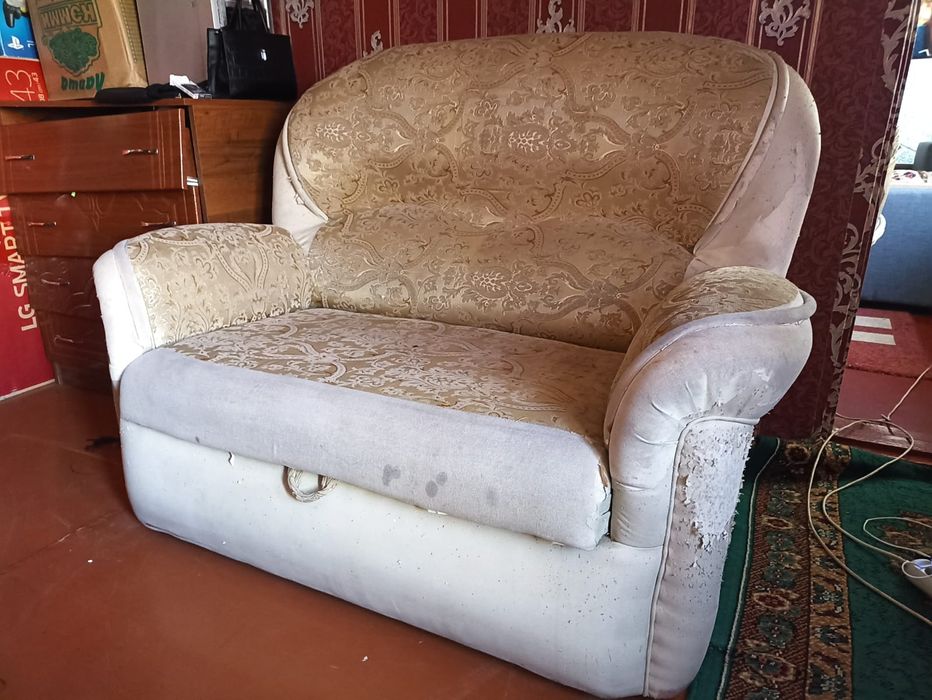 Стенка ,диван 3+2+1 , комод в подарок и дивандек