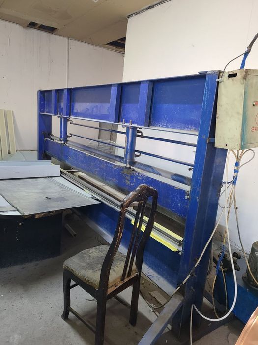 Туникабонд станок сотилади