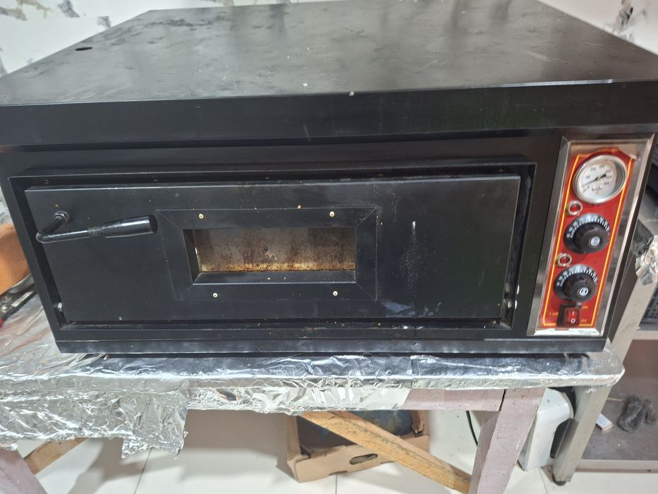 Холодильник және пицца печ фритюрница