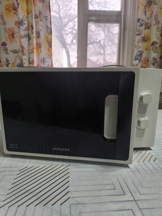 Микровалновая печь Самсунг