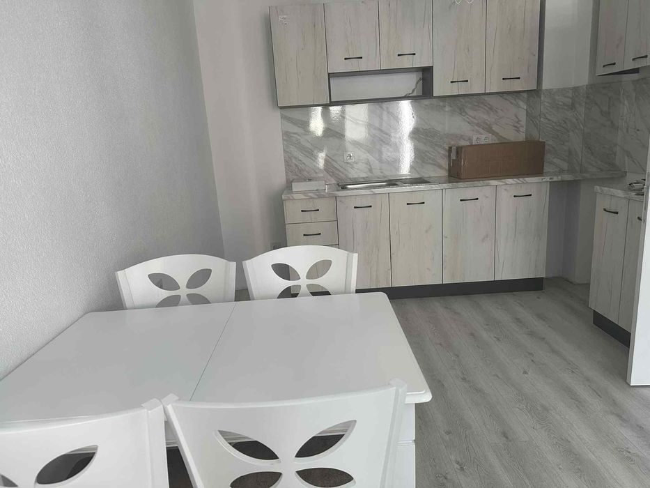 Дава се под наем Двустаен апартамент в Пловдив, Христо Смирненски - 80 кв.м за 450 € - Снимка #1