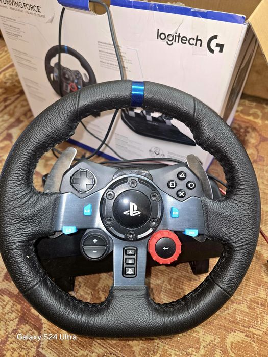Logitech G29 Driving Force за PS5/PS4 – Перфектно състояние | Като