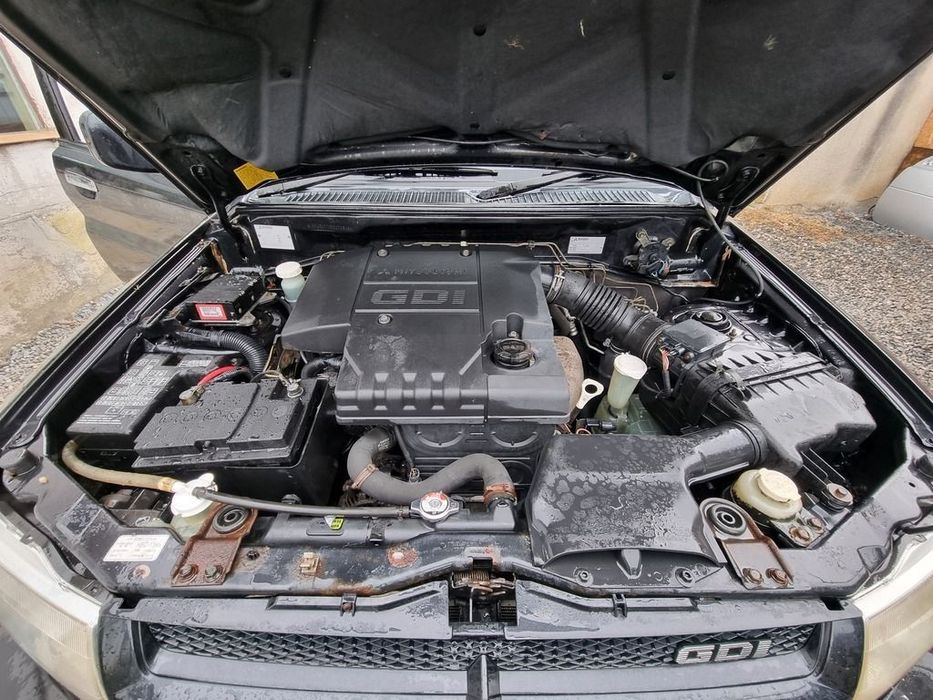 Dezmembrari dezmembrez Mitsubishi Shogun Pajero Pinin