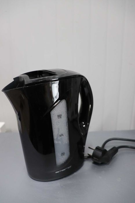 Emerio WK-121616.1 Кана за вода, 1 литър, 900 вата, черен, за пътуванe