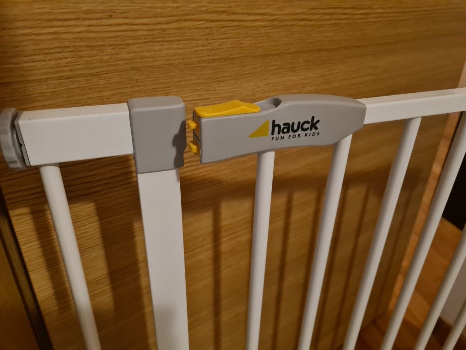 Babygate Hauck poarta de siguranta cu oprire 75-80 cm caini si copii