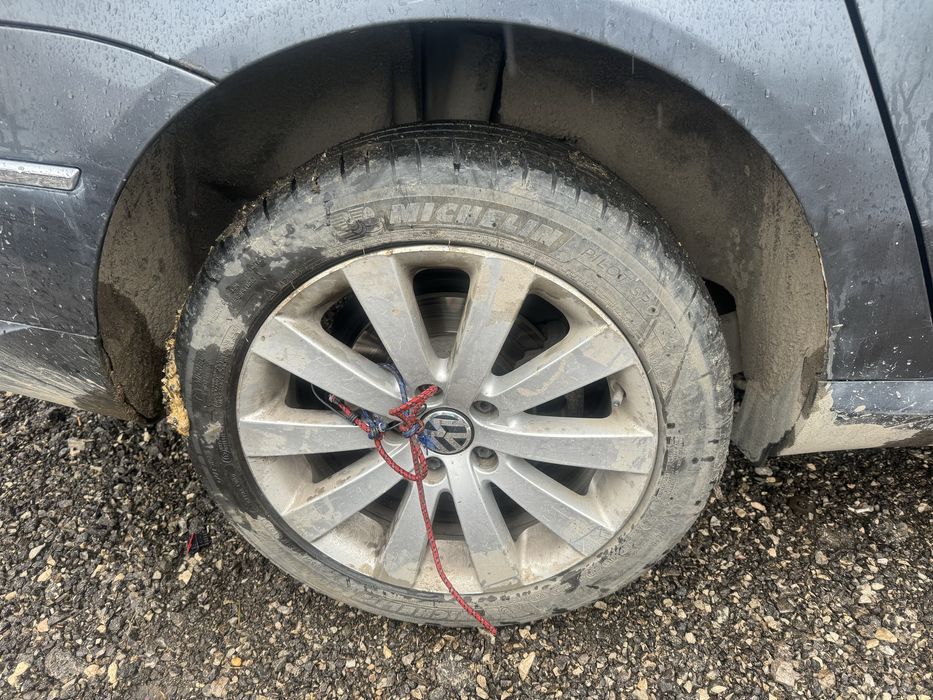 Паст Б6 2.0 110 кс дизел 2010 Г 5 ск само на части