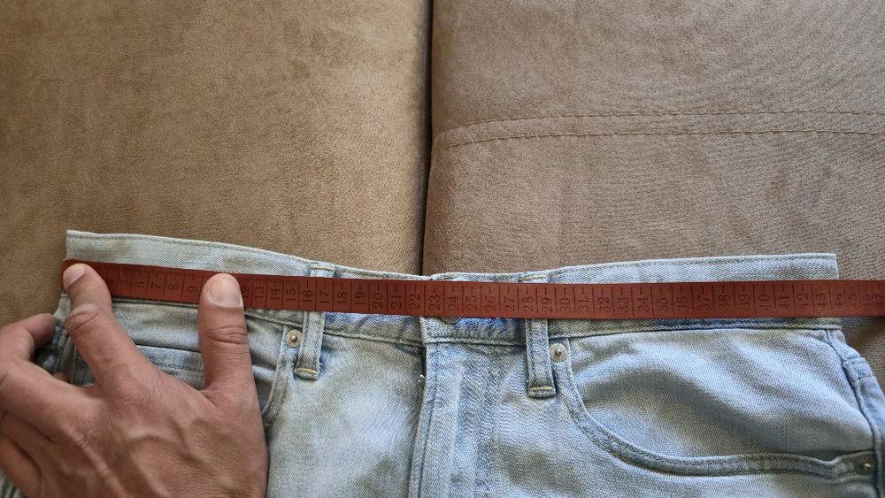 Мъжки дънки Pull & Bear и GAP