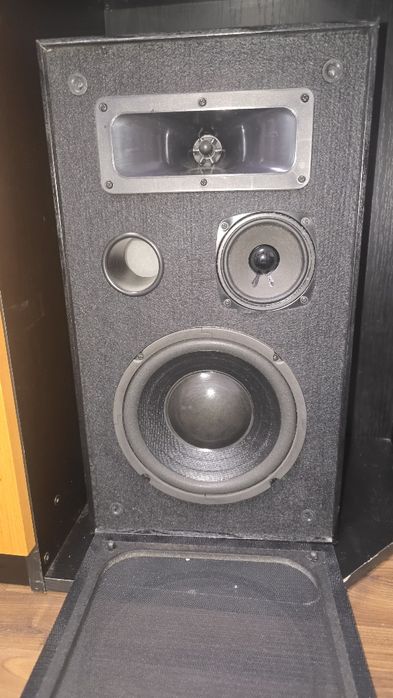 Pereche Boxe de Podea CAT Modell Berlin 2006 – 150W, 8 Ohm