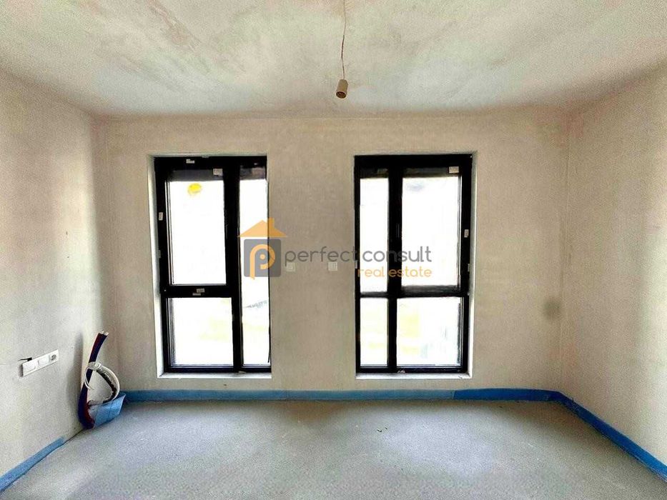 Продава се Двустаен апартамент в Пловдив, Каменица 2 - 81 кв.м за 1039 €/кв.м - Снимка #2