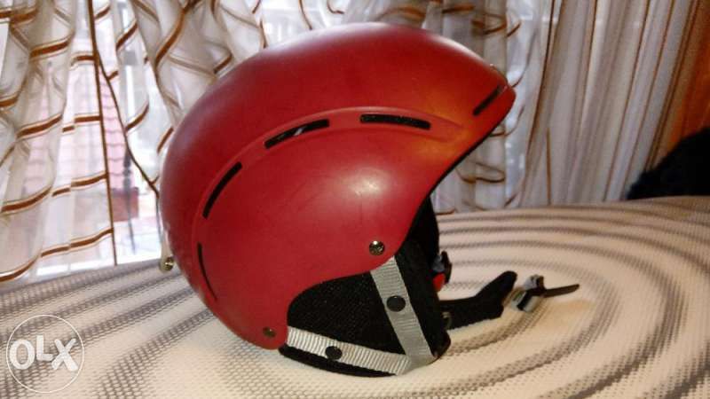 Продавам каска SCOTT